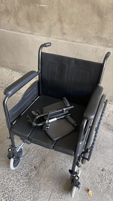 Инвалидная коляска с сан оснащением