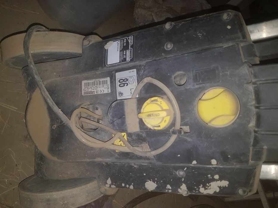 Karcher aparat sotiladi