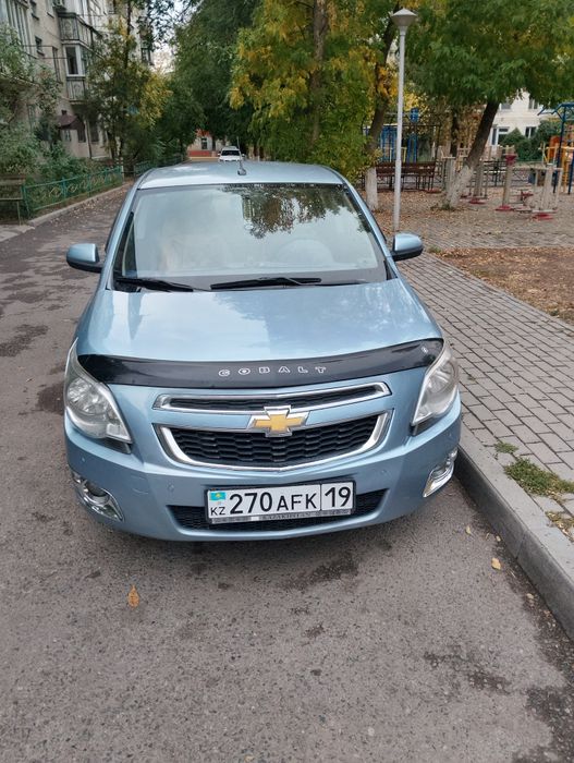Продам недорого шевролет кобальт