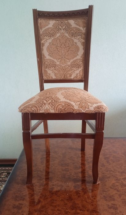 Продаются стулья в отличном состоянии