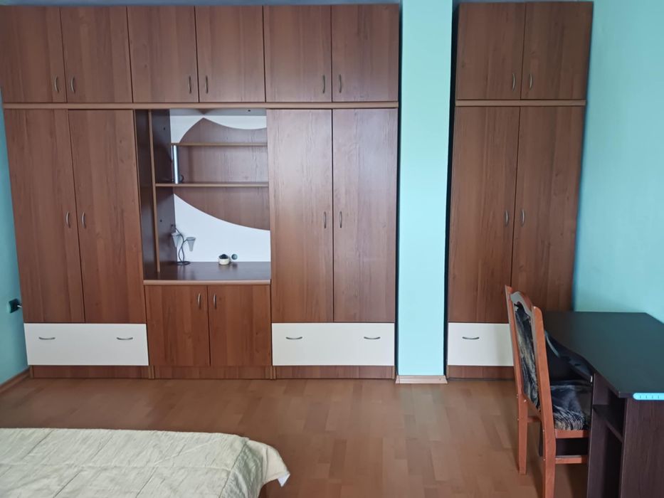 Дава се под наем Тристаен апартамент в Варна, Център - 80 кв.м за 450 € - Снимка #2