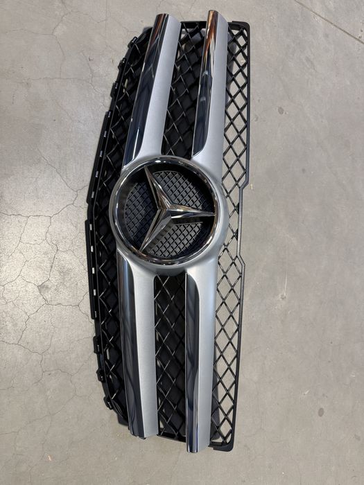 Grila  radiator mercedes GLK