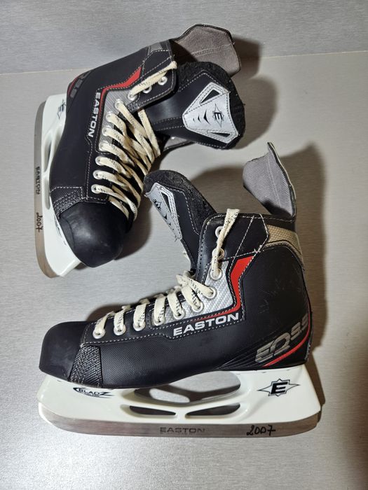 Patine hochei hockey 3007 Easton , marime 42, lungime interioara 27.5cm.