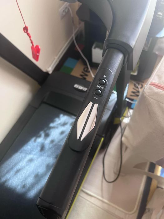 Banda de alergat electrica EcoFit
6145ZC