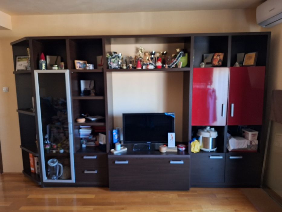 Mobila de living/birou/biblioteca ca noua