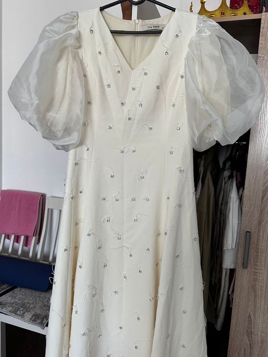 Продается вечерняя платья