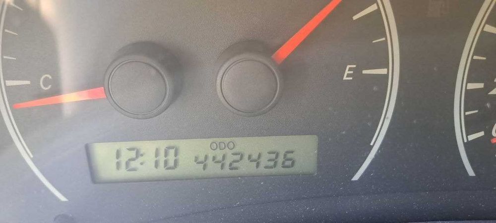 Toyota corolla 2008 год