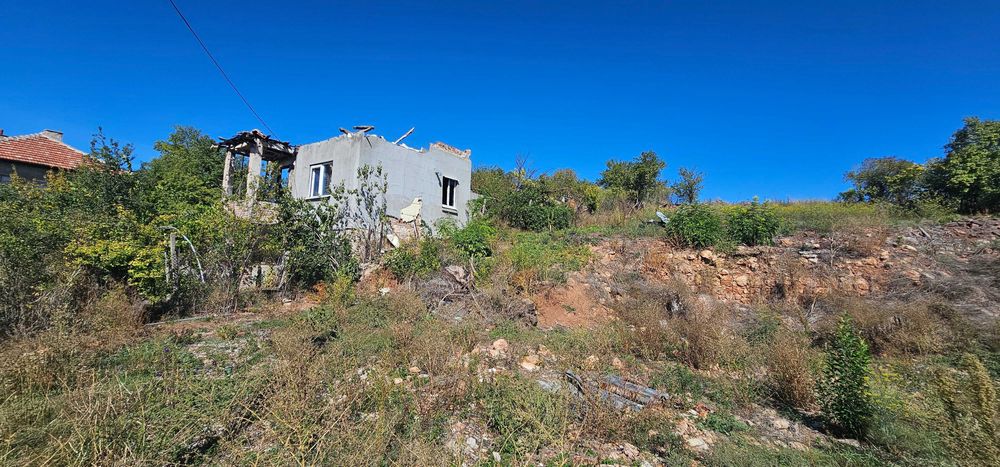 Продава се Парцел в Радомир - 818 кв.м за 53 €/кв.м - Снимка #3