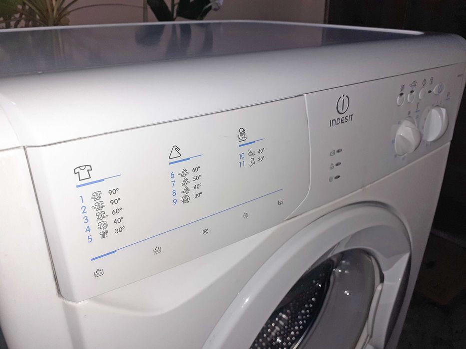 Пералня indesit WIN 600
