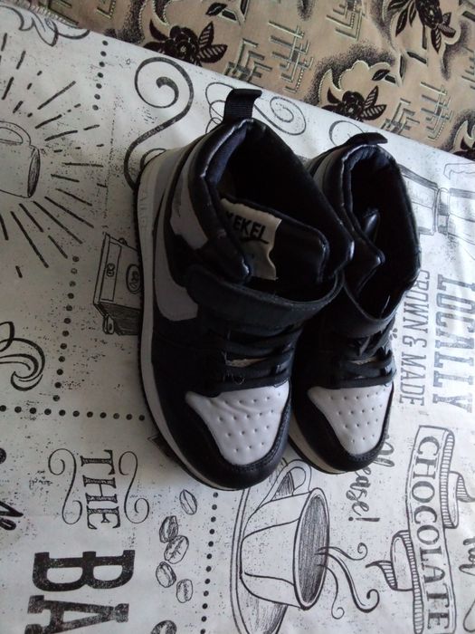 Продам сандалии,29 размер