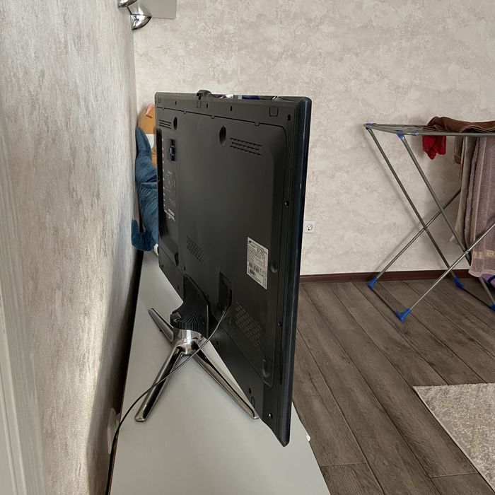 Продам телевизор samsung