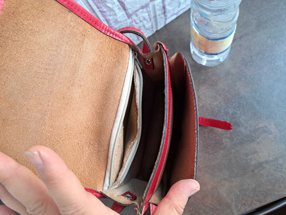 дамска чанта,червена малка чантичка-естествена кожа