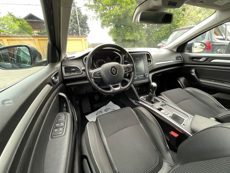 Renault megan Bose 1.3 tce benzina RATE 2020 euro 6 camera