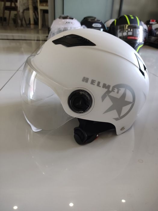 Скутер ва мотоцикллар учун химоя каска шлем. Хитойда ишлаб чикарилган