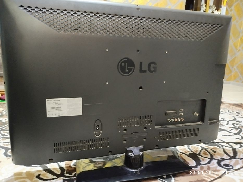 Телевизор LG 32"