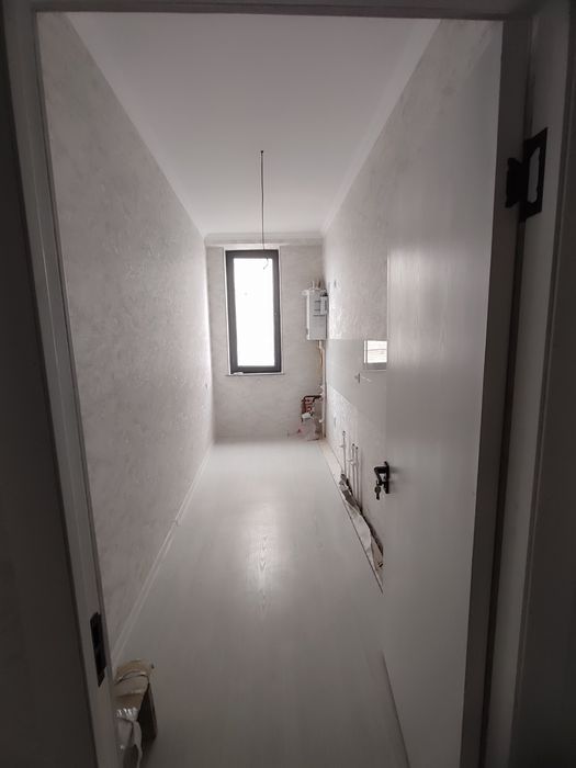 Kvartira sotiladi srochna