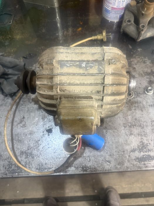 Наждак  220 волт  сотилади