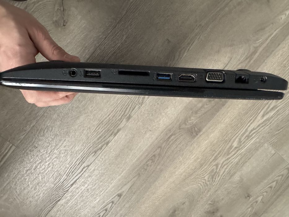 Лаптоп Asus x553ma