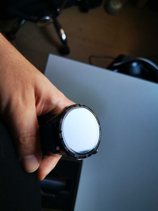 Huawei Watch GT 4 – ca nou, cutie + accesorii, preț redus