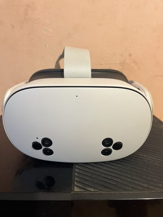 VR очила за виртуална реалност Meta Quest 3S
