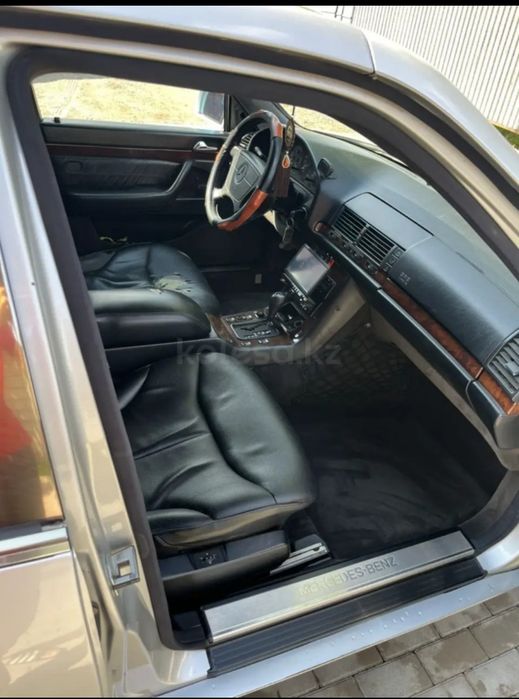 Mercedes-Benz S 320