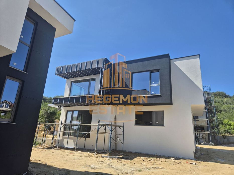 Къща в Варна-м-т Траката площ 217 цена 435000