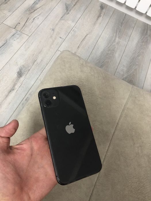 Продам Айфон 11 (бу)