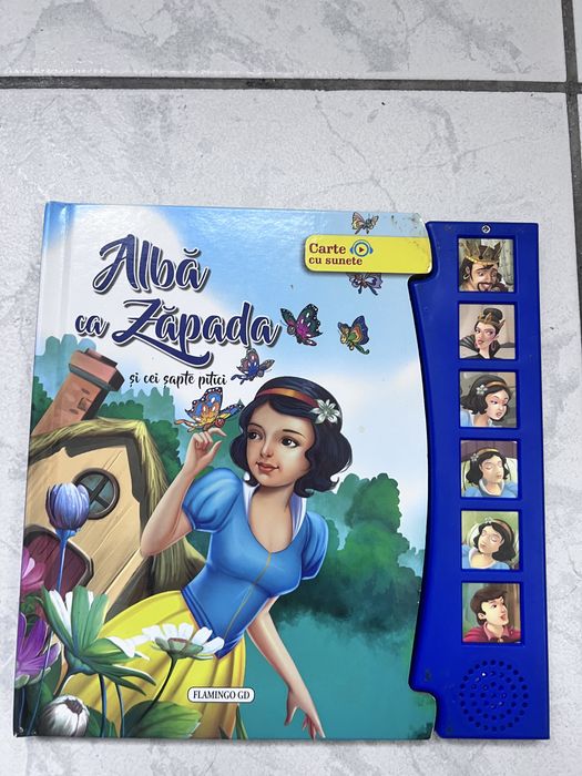 Vand carti cu povesti cu taste