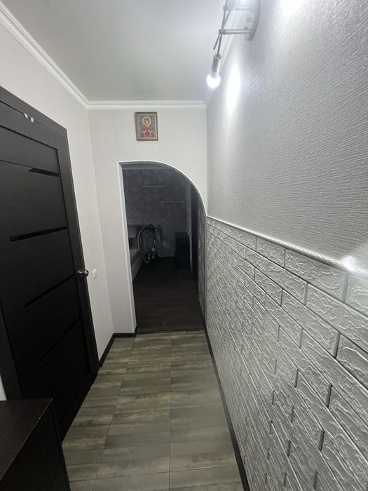 Продам 2-ком кв. 7мкр