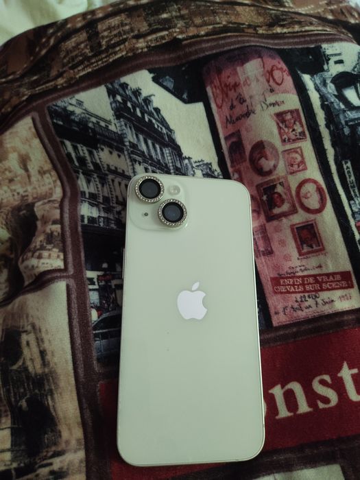 Продам айфон 14 срочно