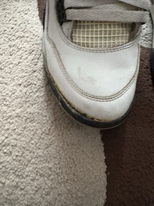 Jordan 4 White Cement