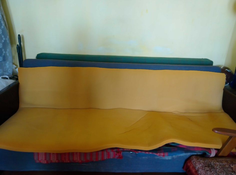 Отдаю шкафы бесплатно а компьютер 5000тг и диван за 5000тг отдам