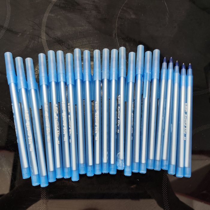 104 химикалки всякакви видове