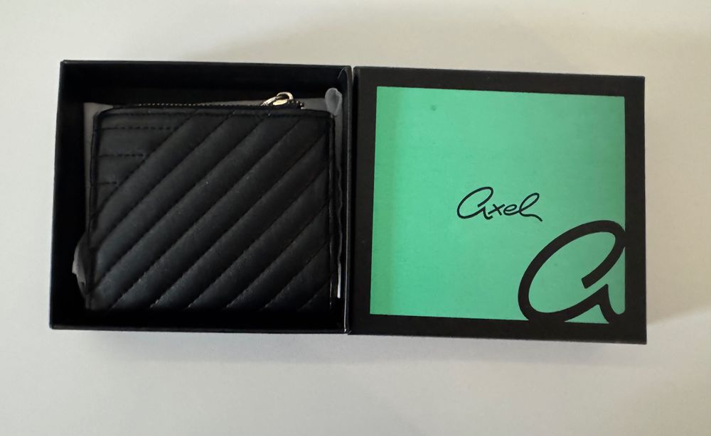 Портфейл Axel accessories