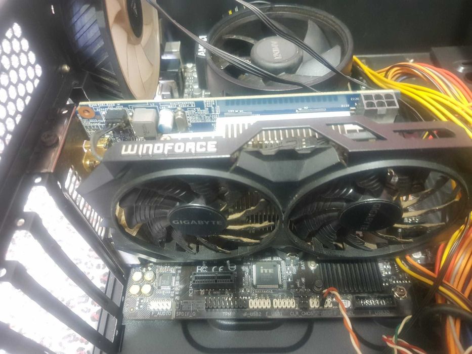 Placa video GIGABYTE GeForce® GTX 750 Ti OC WindForce 2X, 2GB GDDR5, 128-bit