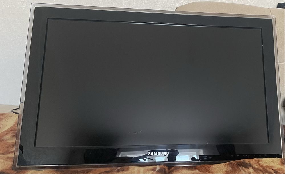 Телевизор samsung
