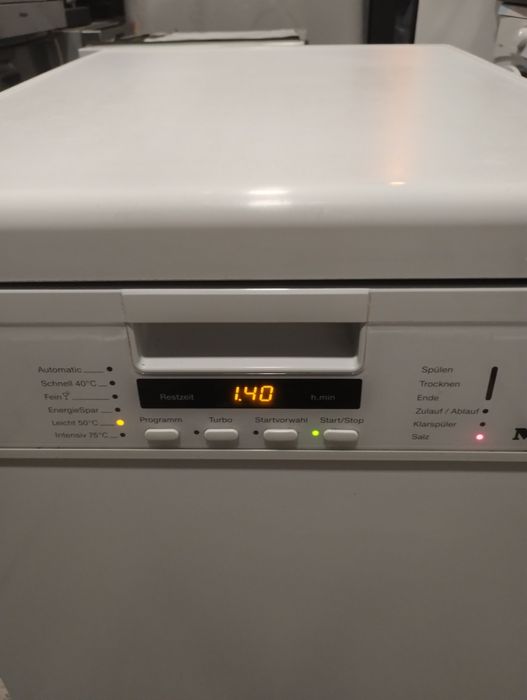 Съдомиялна Miele 45 см Свободностояща