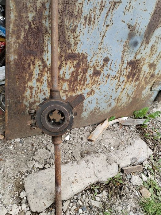 Клупп для нарезки резьбы