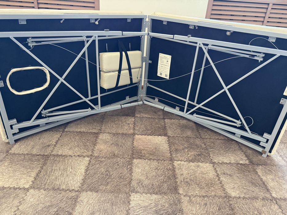 Продается кушетка для массажа