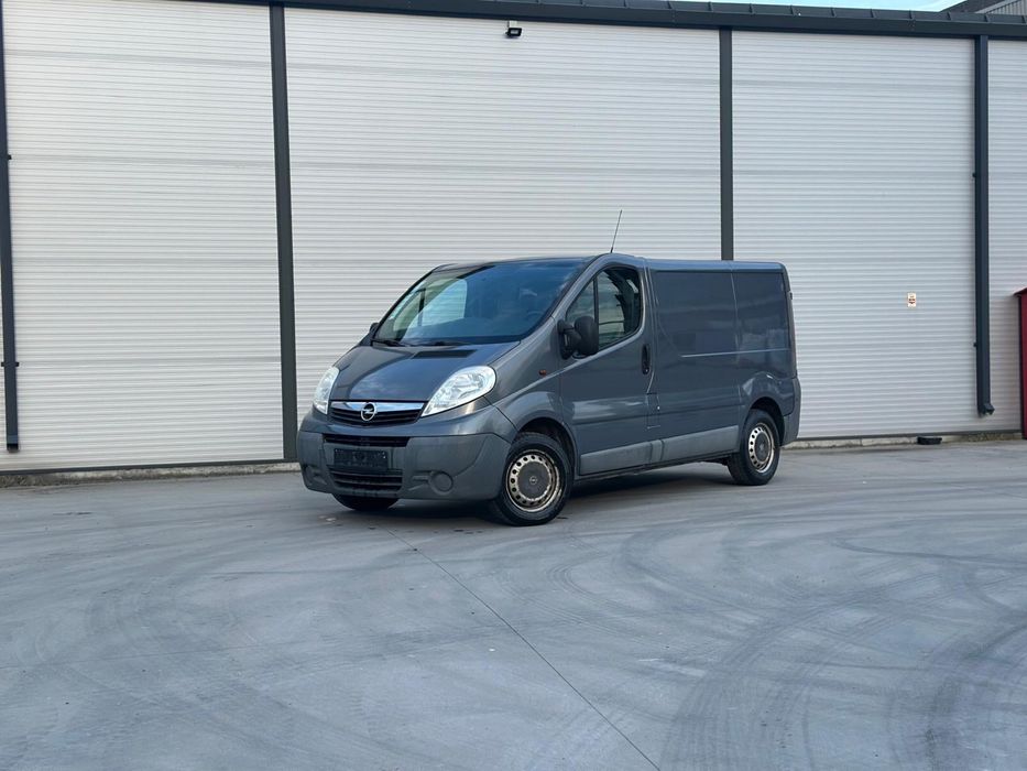 Opel Vivaro 2.0dci 2014 aer conditionat