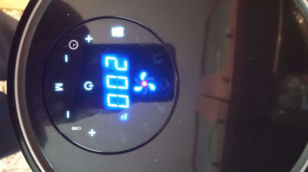 Продавам  Еър  Фраер  Delimano