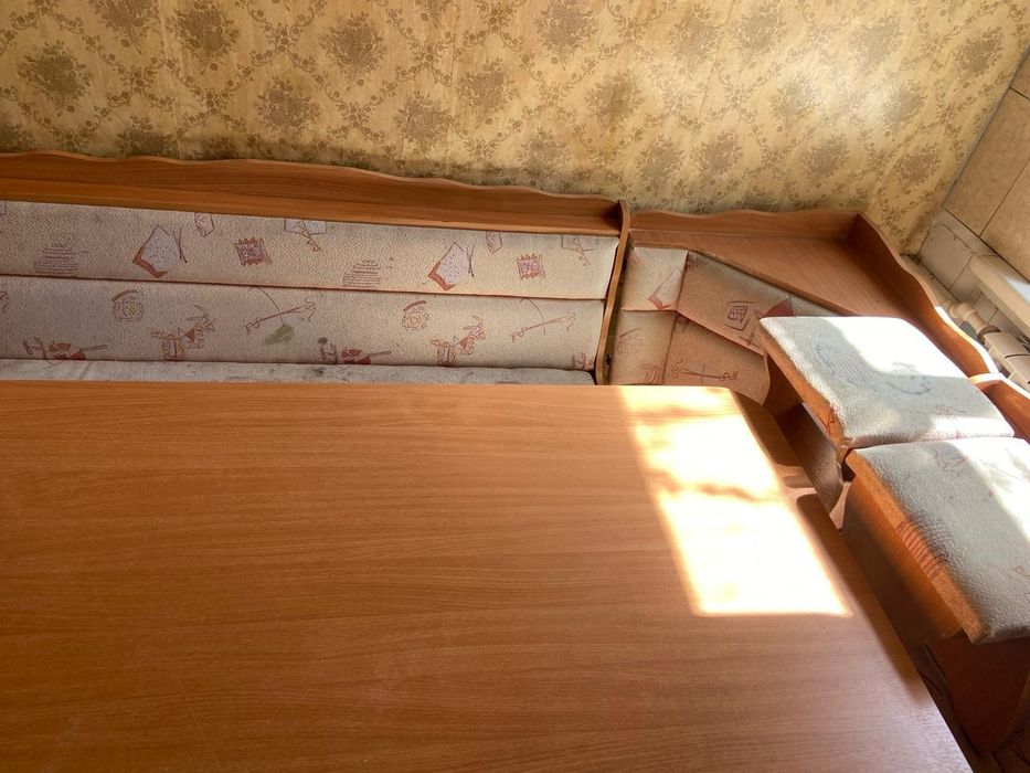 Продаётся кухонный уголок