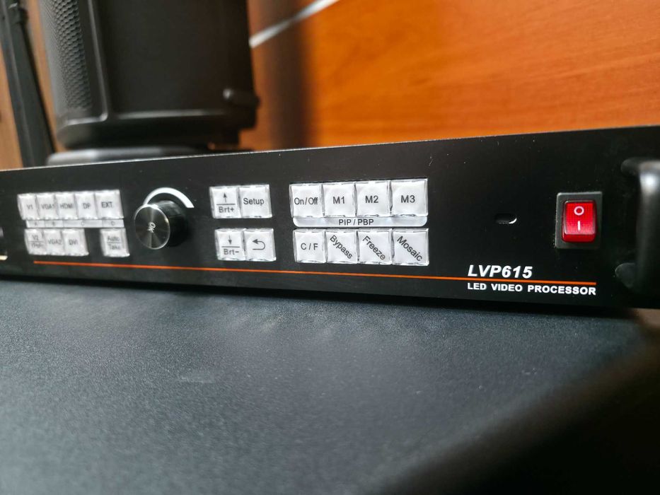 VDWALL HD-видеопроцессор LVP615