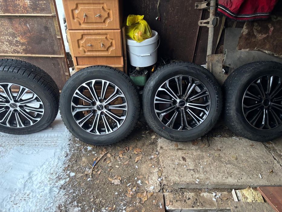 Продам срочно диски на тайота