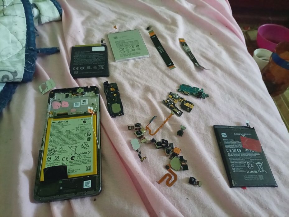Piese pt telefoane in stare bună