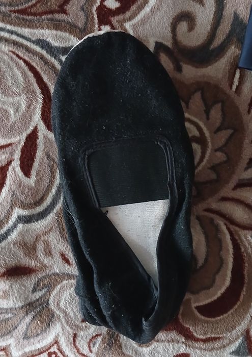 Продам школьный костюм