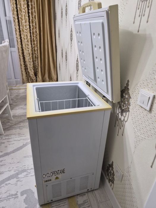Морозильник Midea