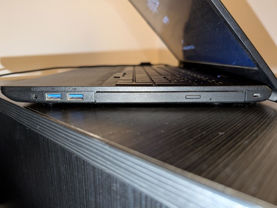 Лаптоп Fujitsu Lifibook A3510