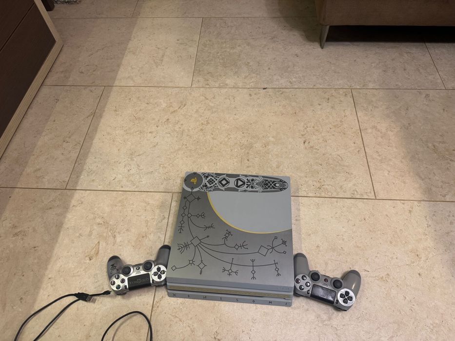 Vand playstation PS 4 pro