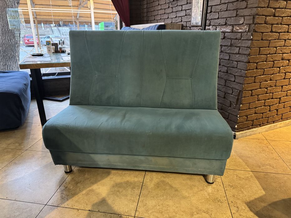 Диваны для кафе ресторанов, лаундж баров